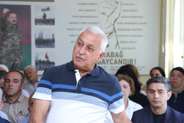 RİH başçısı Adil Əliyev sakinlərlə növbəti görüşünü keçirdi