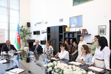 Sentyabrın 1-də Suraxanı Rayon İcra Hakimiyyətinin başçısı Adil Əliyev Rayon İcra Hakimiyyətində növbəti vətəndaş qəbulu keçirib