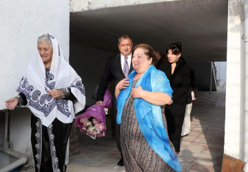 Beynəlxalq Ahıllar Günü münasibətilə Suraxanı rayonunda ahıllar ziyarət olunub.