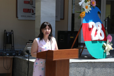 28 May – Müstəqillik Günü münasibətilə Suraxanı rayonunda A.Səfərov adına 114 №-li, D.Məmmədzadə adına 232 №-li və 279 №-li tam orta ümumtəhsil müəssisələrində tədbirlər təşkil olunub.