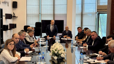 Sentyabrın 15-də Suraxanı Rayon İcra Hakimiyyətinin başçısı Adil Əliyev Rayon İcra Hakimiyyətində növbəti vətəndaş qəbulu keçirib