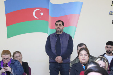 Suraxanı Rayon İcra Hakimiyyətinin başçısı Adil Əliyevin vətəndaşlarla növbəti səyyar görüşü mayın 6-da Qaraçuxur qəsəbəsi, Yeni Günəşli yaşayış sahəsində yerləşən 290 saylı tam orta ümumtəhsil məktəbində keçirilib.