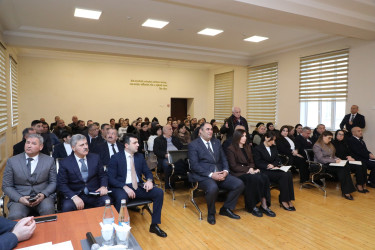 Suraxanı RİH başçısı Adil Əliyev Qaraçuxur qəsəbəsə  sakinləri ilə səyyar görüş keçirib