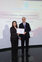 Suraxanı rayonunda “Qadın Gülərsə, Bəşəriyyət Gülər!” adlı tədbir keçirilib