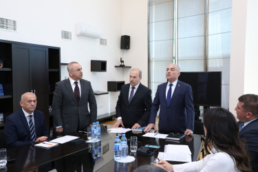 Aprelin 13-də Suraxanı Rayon İcra Hakimiyyətinin başçısı Adil Əliyev Rayon İcra Hakimiyyətində növbəti vətəndaş qəbulu keçirib