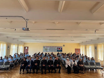 Suraxanı rayonunda növbəti dəfə "Narkomaniyaya qarşı mübarizə" mövzusunda maarifləndirici tədbirlər Hövsan qəsəbəsində yerləşən 76 №-li və Qaraçuxur qəsəbəsində 282 №-li  tam orta ümumtəhsil məktəblərində keçirilib