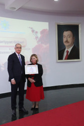 Suraxanı rayonunda “Qadın Gülərsə, Bəşəriyyət Gülər!” adlı tədbir keçirilib