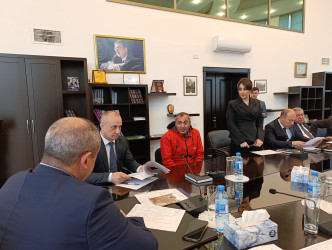 Aprelin 6-da Suraxanı Rayon İcra Hakimiyyətinin başçısı Adil Əliyev Rayon İcra Hakimiyyətində növbəti vətəndaş qəbulu keçirib