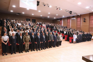 Oktyabrın 15-də Suraxanı Rayon İcra Hakimiyyətində Azərbaycan Respublikasının Prezidenti cənab İlham Əliyevin Yeni Azərbaycan Partiyasının VIII Qurultayındakı nitqindən irəli gələn vəzifələrə  həsr olunmuş müşavirə keçirilib